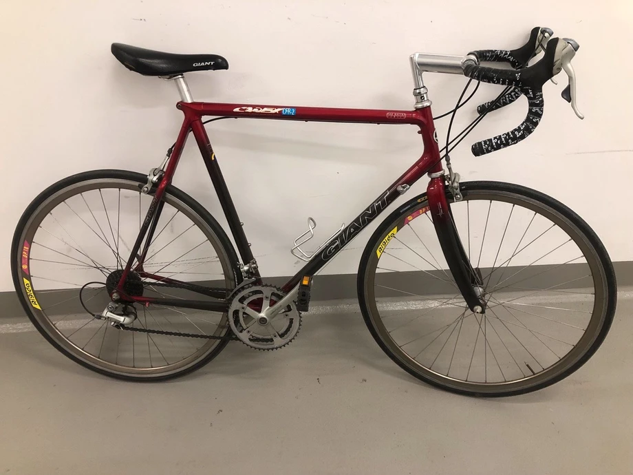 racebike-Frankfurt_am_Main--GIANT-Cadex_CFR2_Rennrad_x-goodstat-3cee8b9 Titelbild