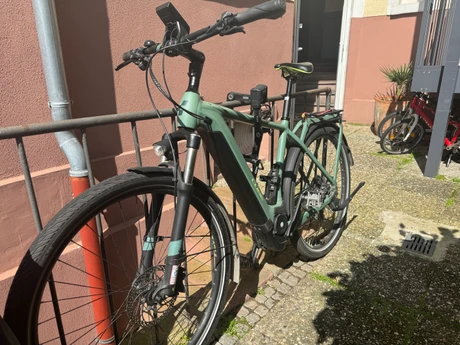 trekkingbike-Frankfurt_am_Main--CUBE-Touring_Hybrid_EXC_5-goodstat-1d2c29b