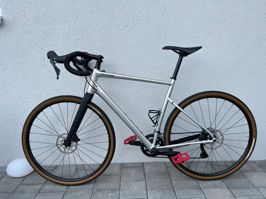 gravelbike-Bexbach--Cannondale-Topstone_1_grey-nearlyperfect-92a80c4 Titelbild